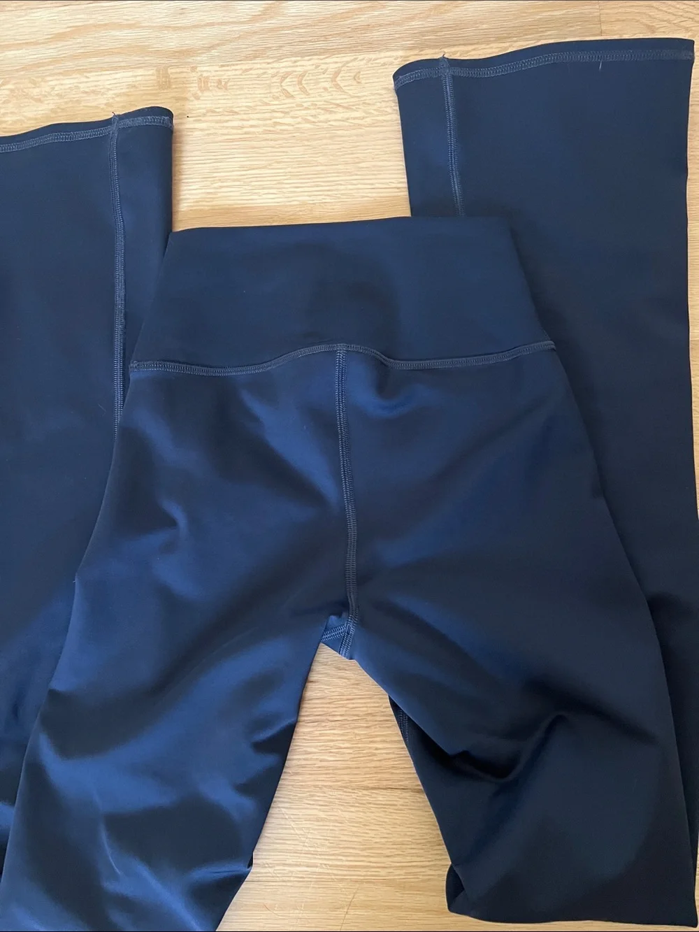 ALO Yoga Navy GameChanger Snap-Flare Leggings
